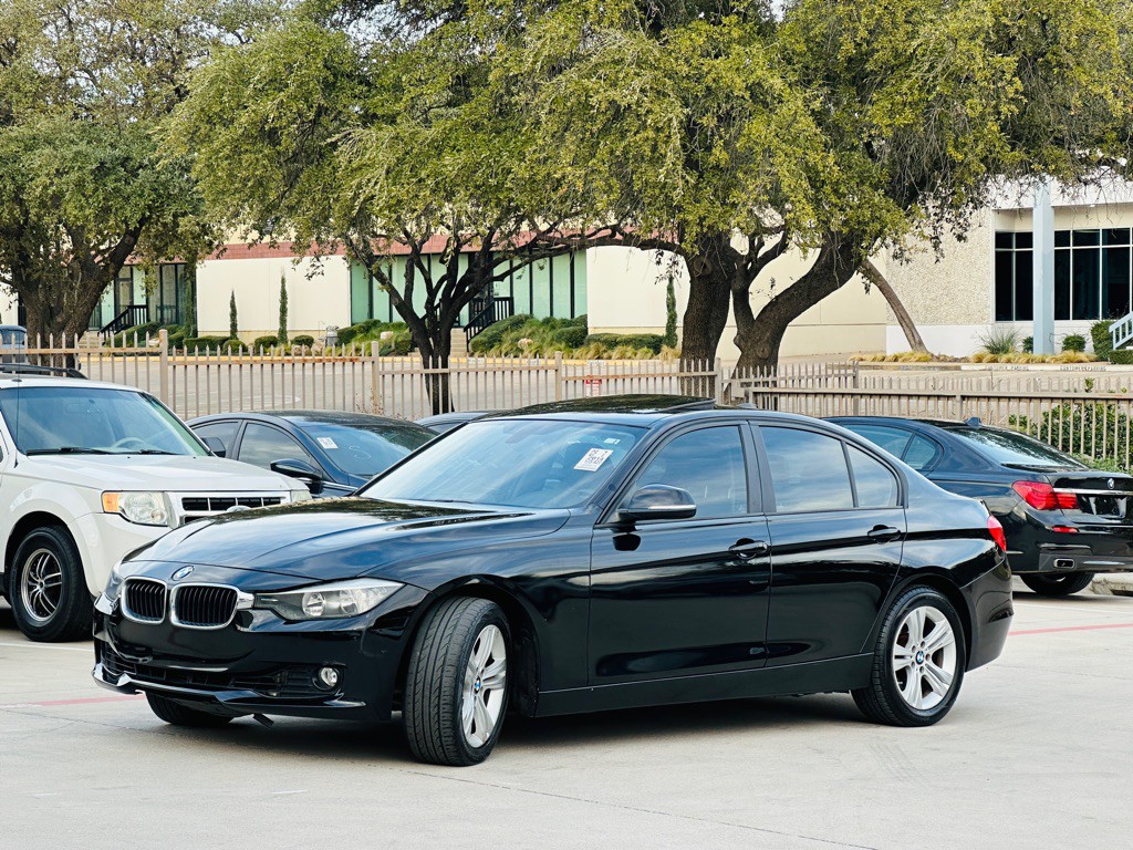 2014 BMW 3 Series Image 3