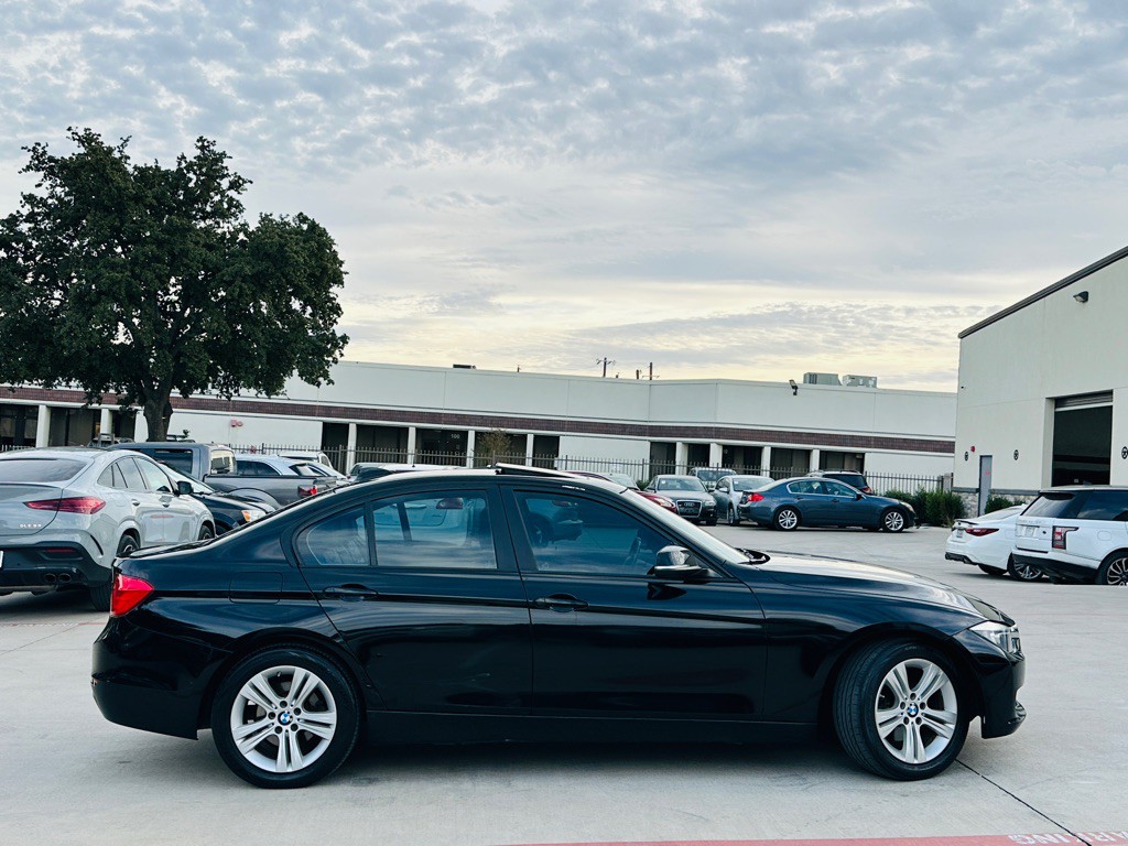 2014 BMW 3 Series Image 11