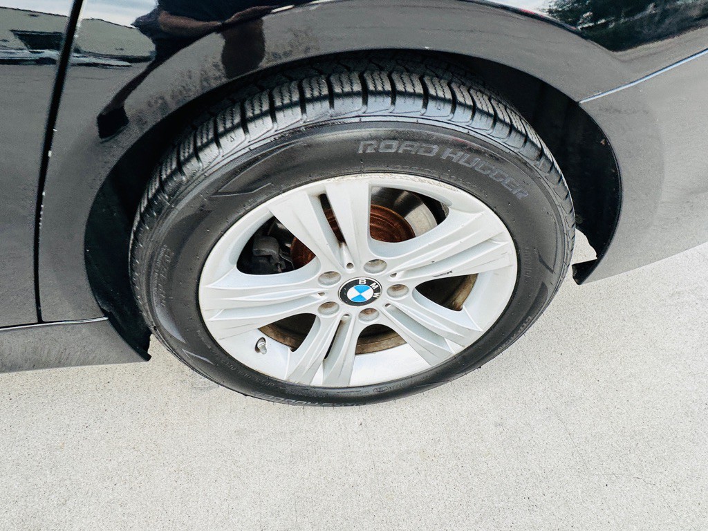 2014 BMW 3 Series Image 26