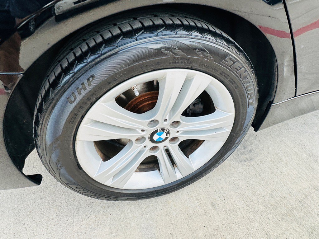 2014 BMW 3 Series Image 27