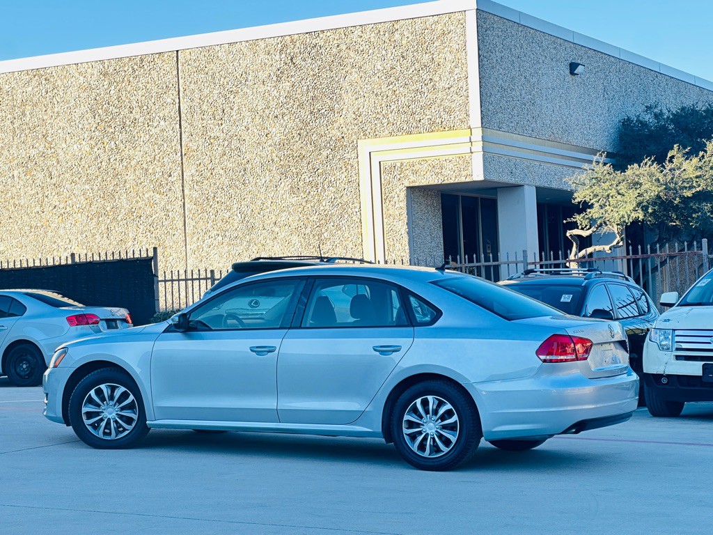 2014 Volkswagen Passat Image 6