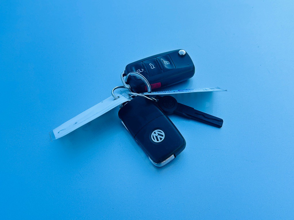 2014 Volkswagen Passat Image 24