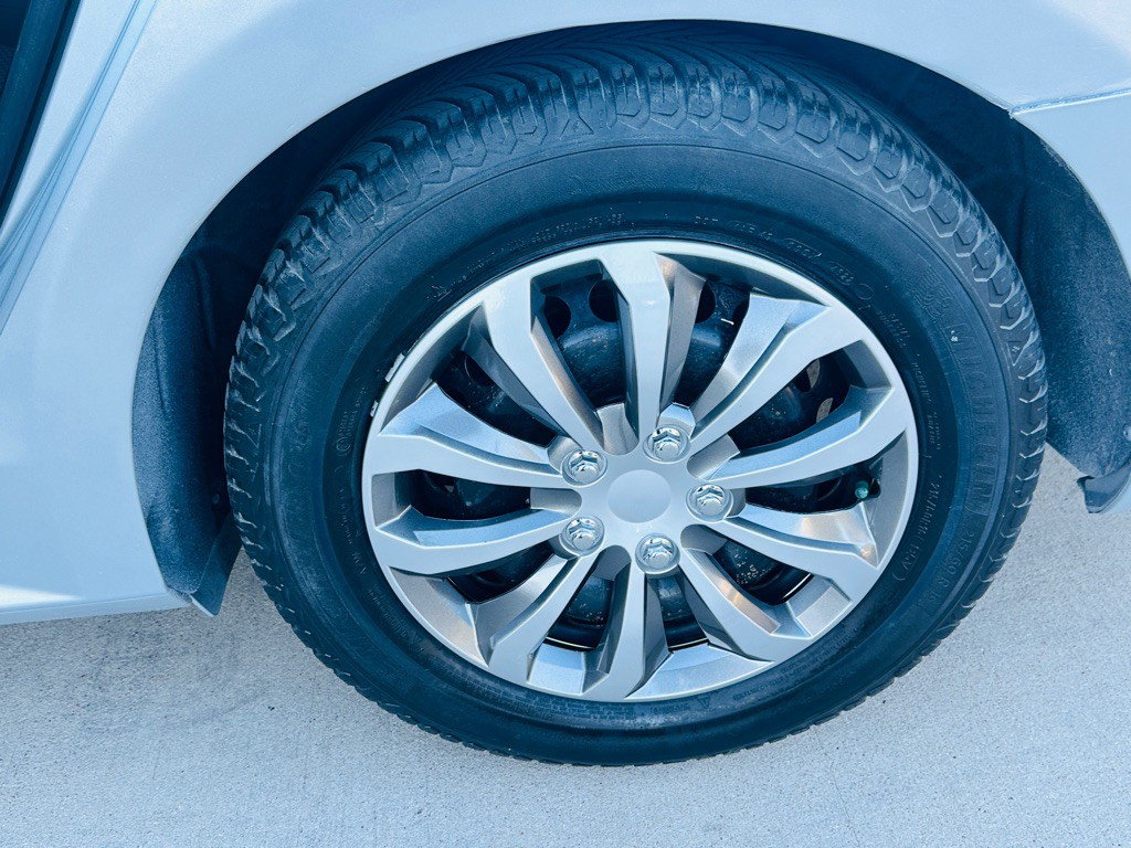 2014 Volkswagen Passat Image 26