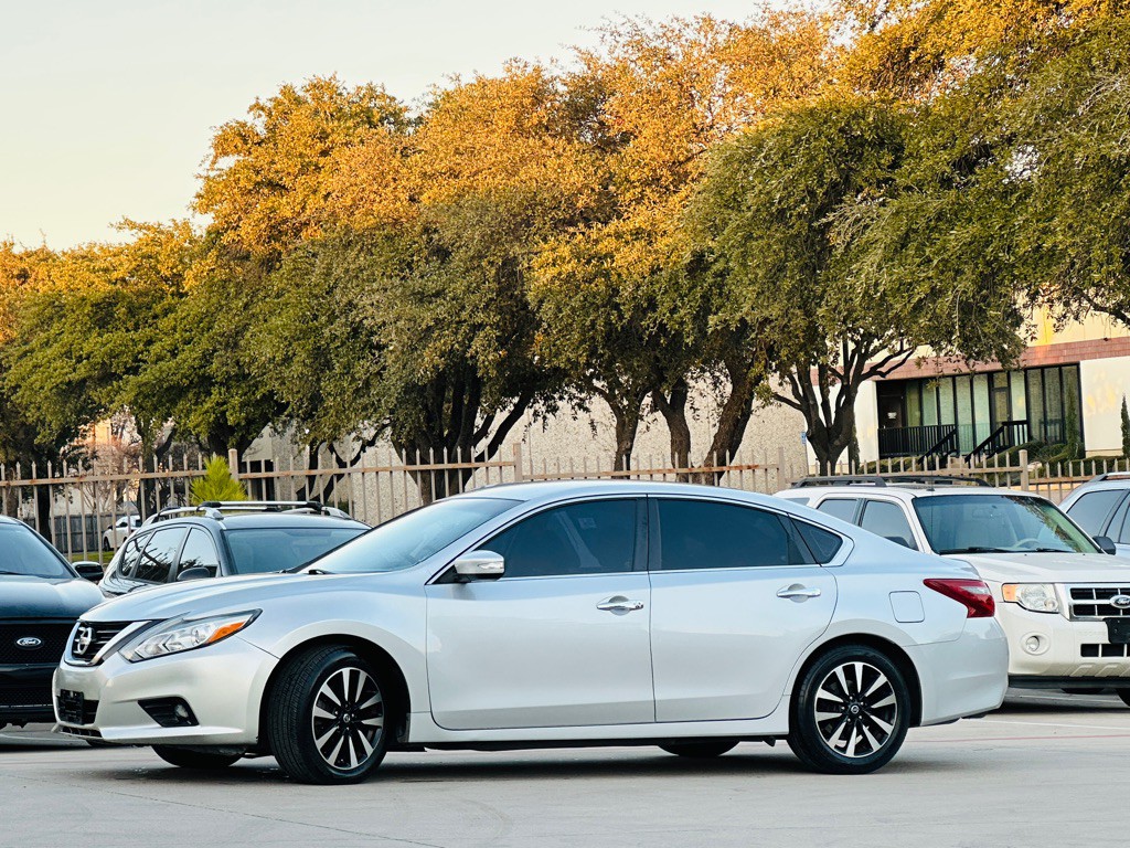2018 Nissan Altima Image 5