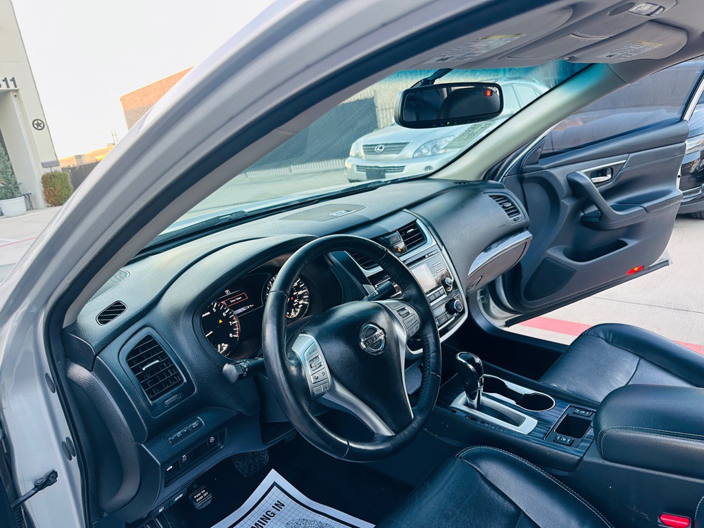 2018 Nissan Altima Image 15