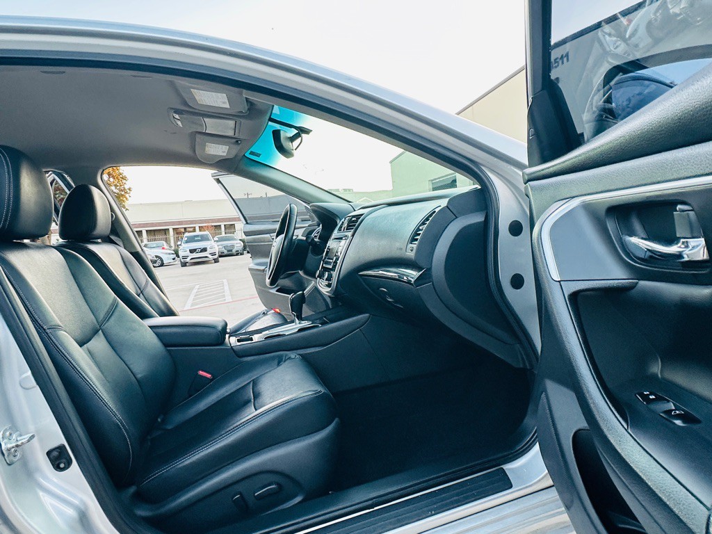 2018 Nissan Altima Image 21