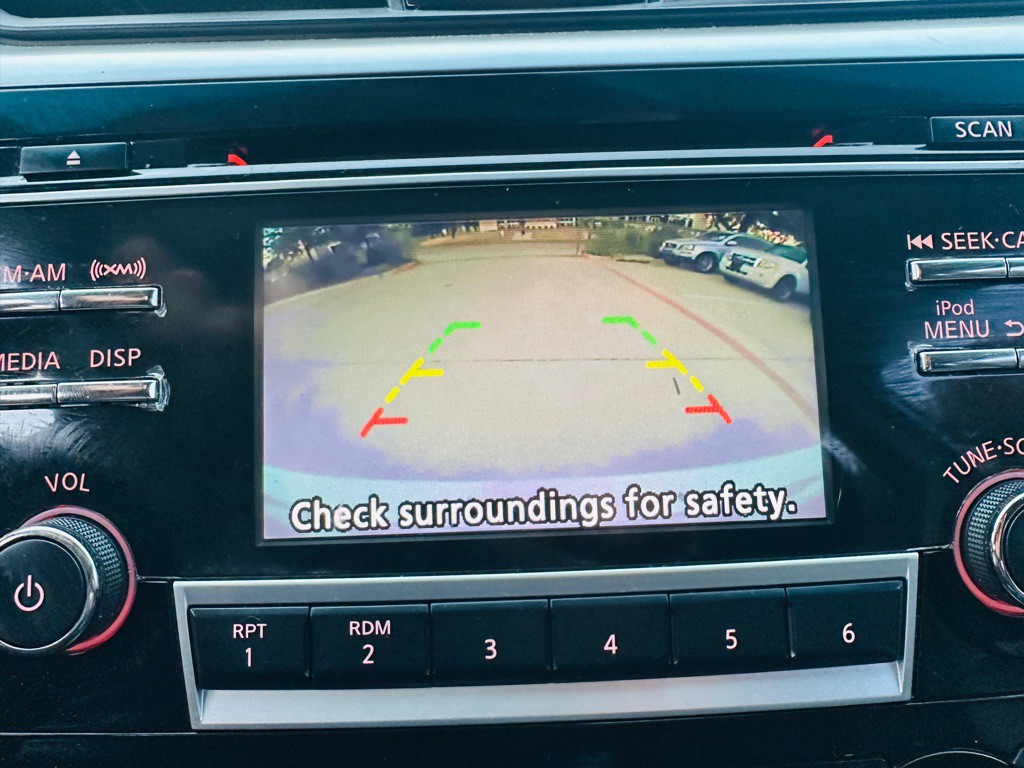 2018 Nissan Altima Image 25