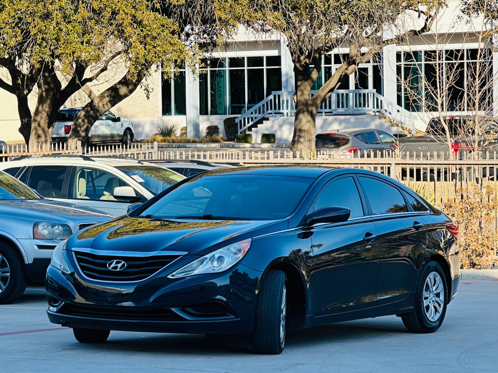 2013 Hyundai Sonata Image 3