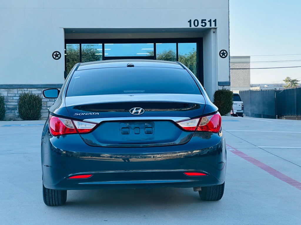 2013 Hyundai Sonata Image 10