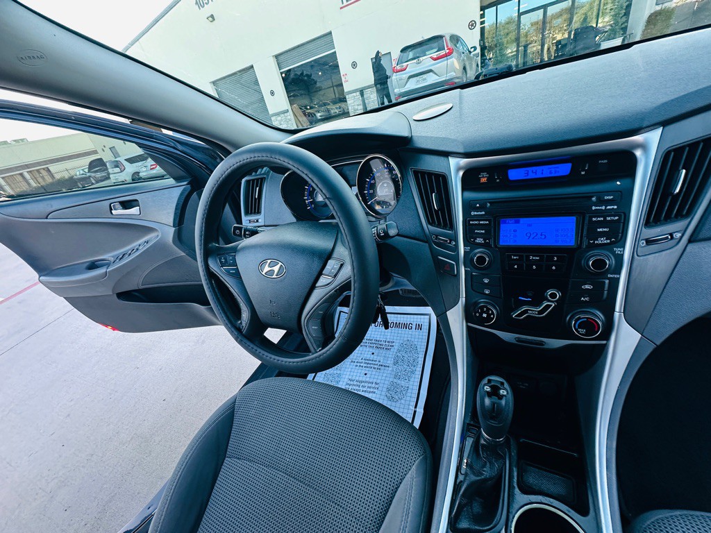 2013 Hyundai Sonata Image 23