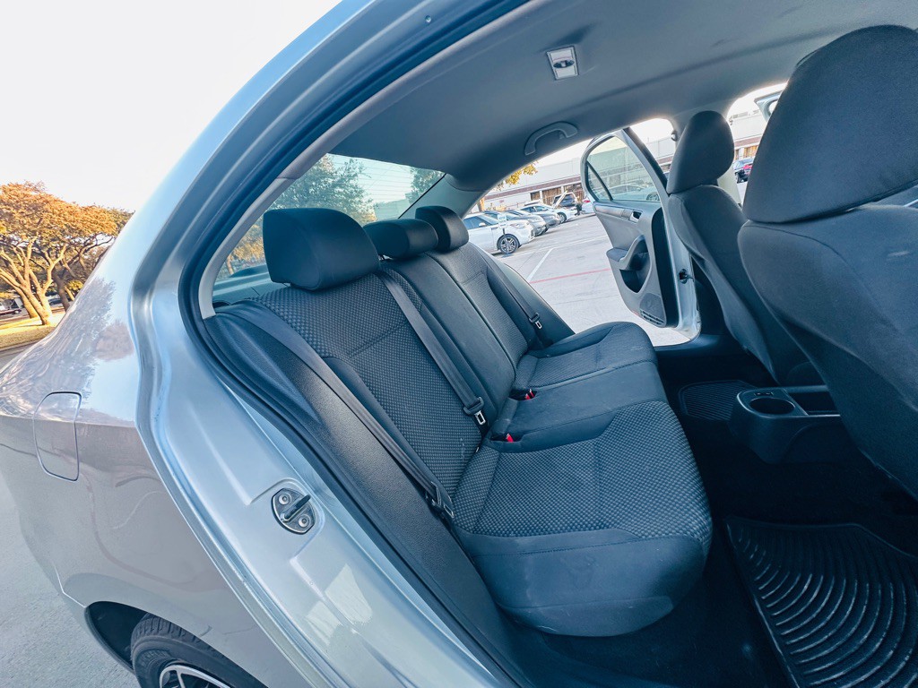2011 Volkswagen Jetta Image 22