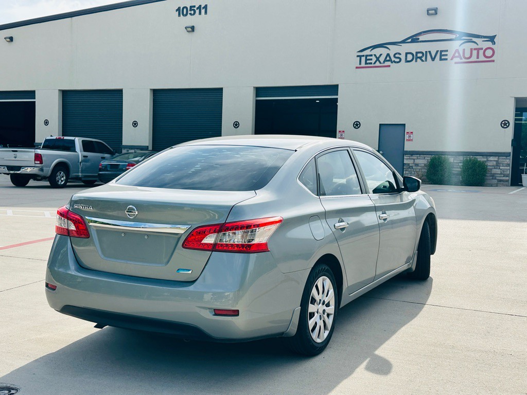 2013 Nissan Sentra Image 7