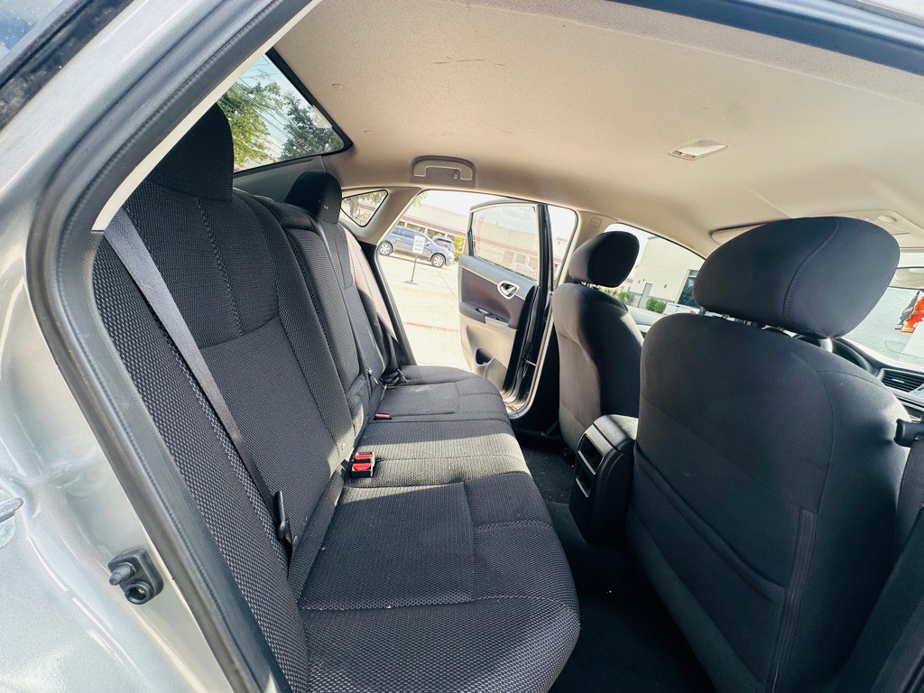 2013 Nissan Sentra Image 18