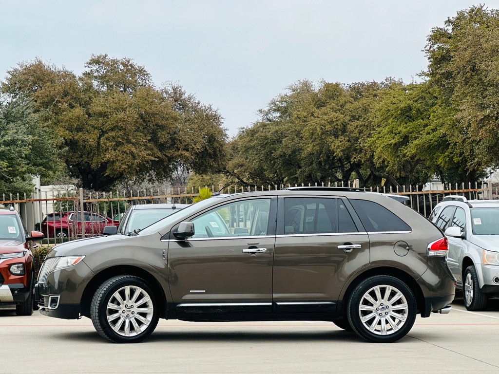 2011 Lincoln MKX Image 5