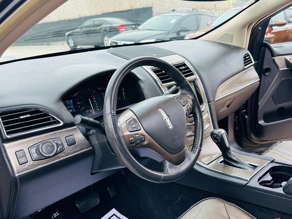 2011 Lincoln MKX Image 14