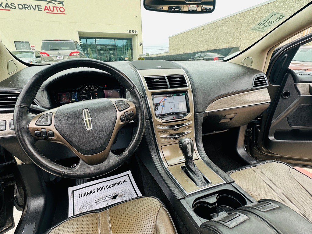 2011 Lincoln MKX Image 17