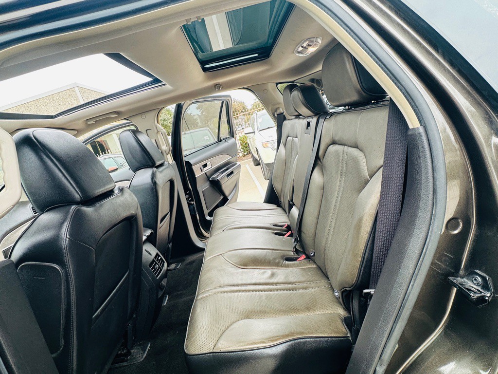 2011 Lincoln MKX Image 19