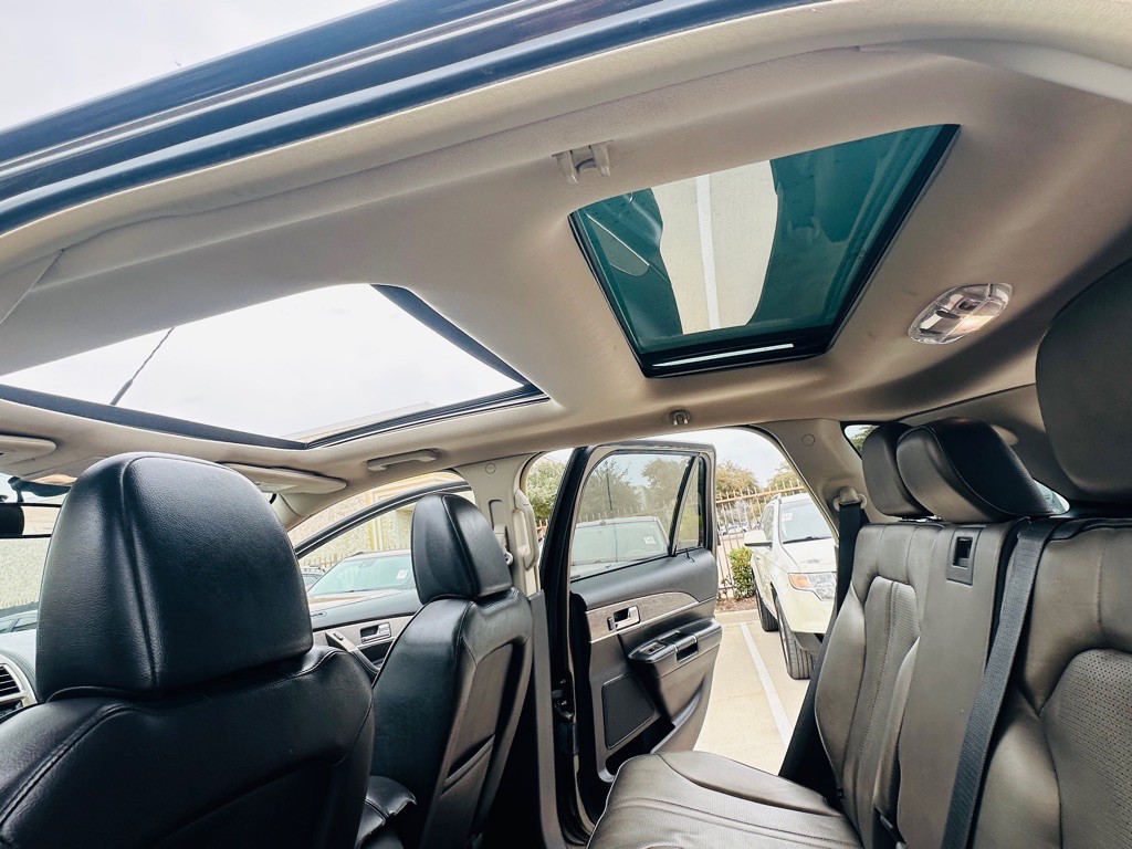 2011 Lincoln MKX Image 20