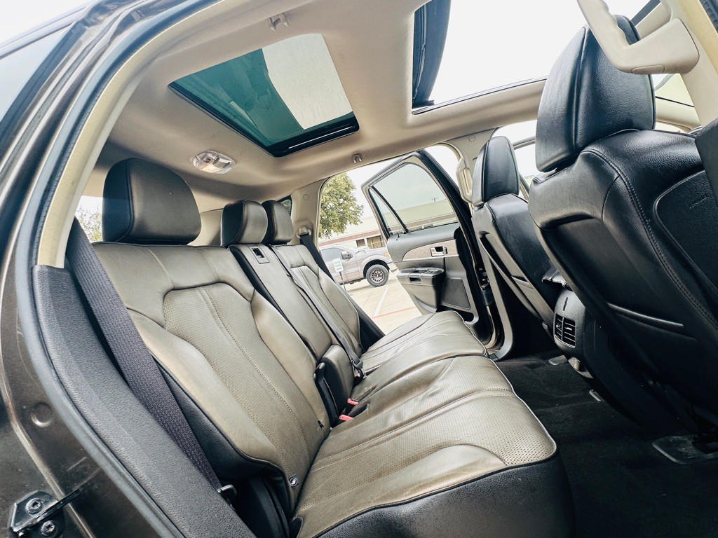 2011 Lincoln MKX Image 23