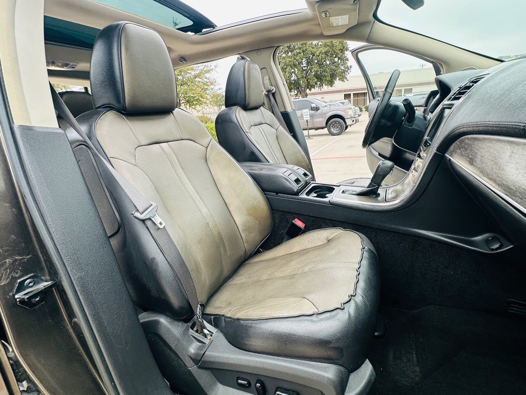 2011 Lincoln MKX Image 26