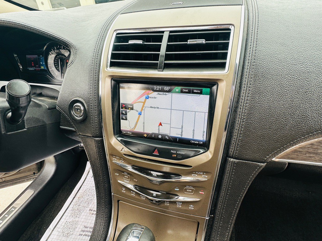 2011 Lincoln MKX Image 27