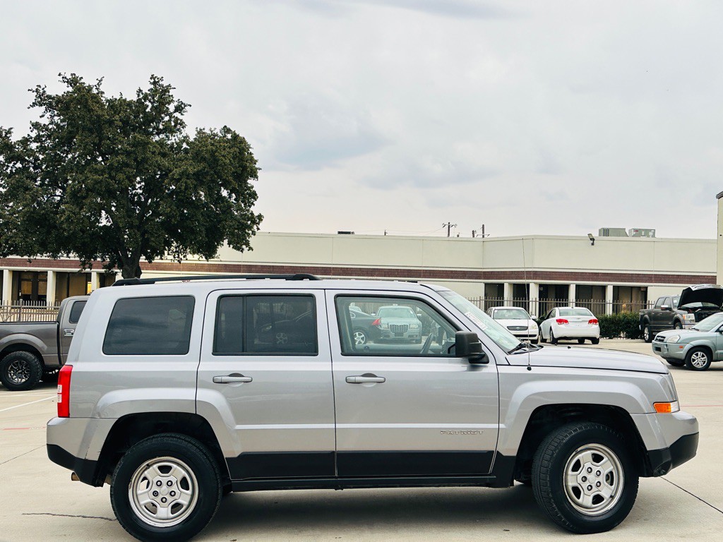 2016 Jeep Patriot Image 11