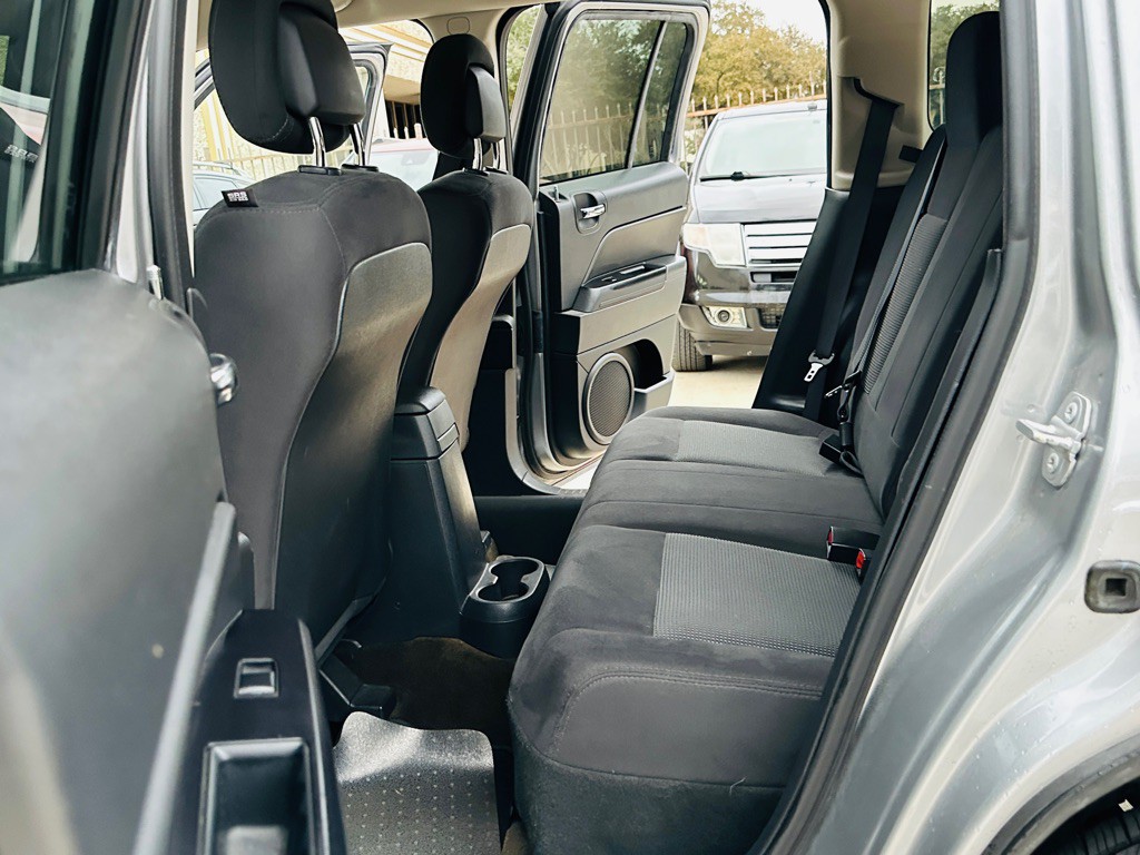 2016 Jeep Patriot Image 14