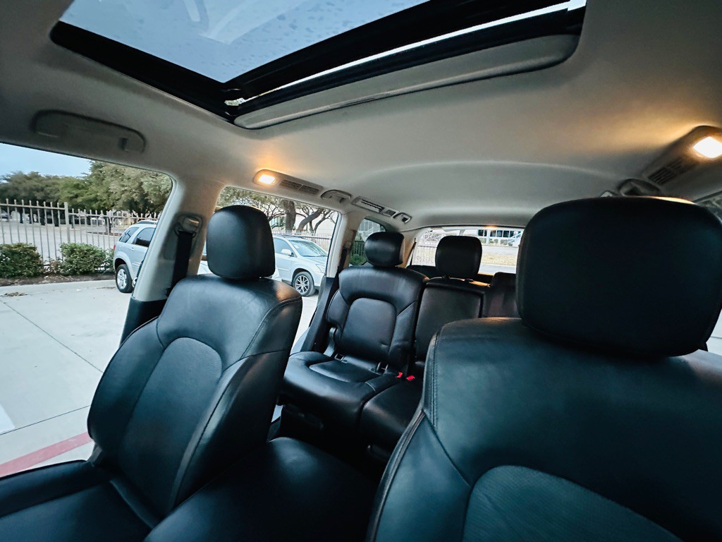 2019 Nissan Armada Image 12