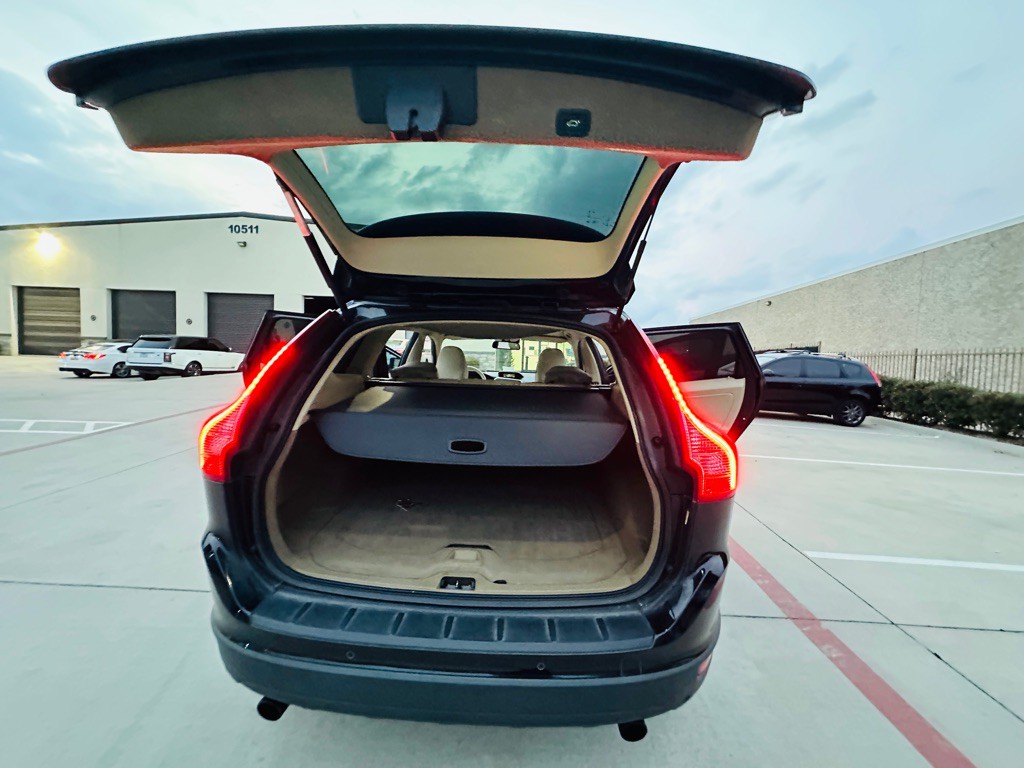 2010 Volvo XC60 Image 18