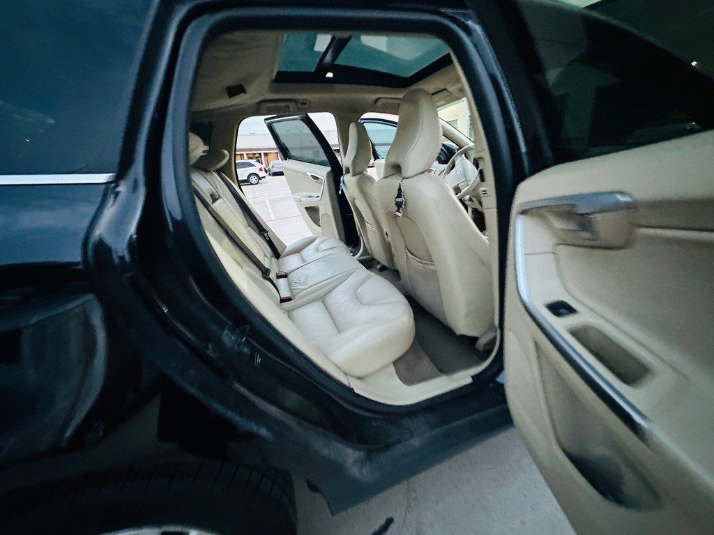 2010 Volvo XC60 Image 19