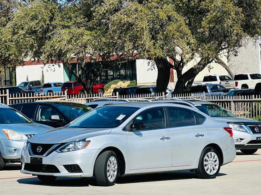 2017 Nissan Sentra Image 4