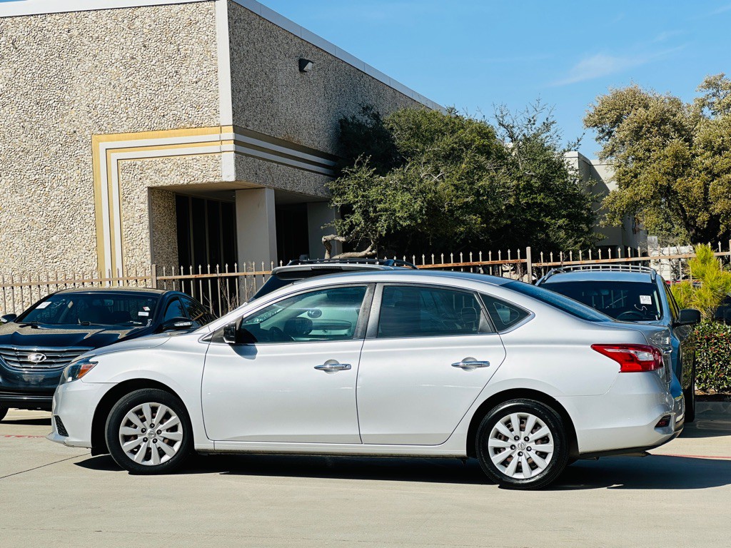2017 Nissan Sentra Image 6