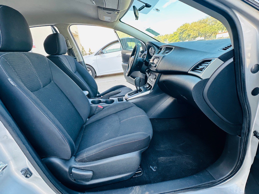 2017 Nissan Sentra Image 21