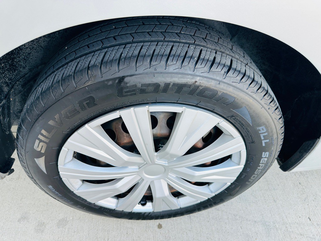 2017 Nissan Sentra Image 27