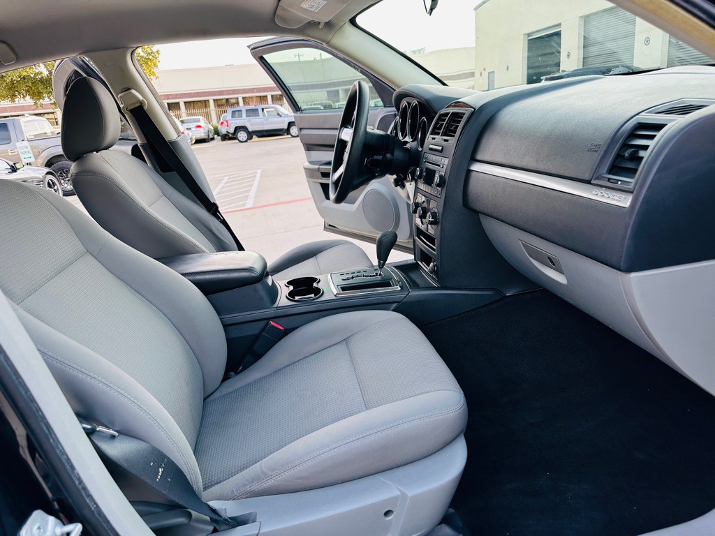 2008 Dodge Charger Image 21