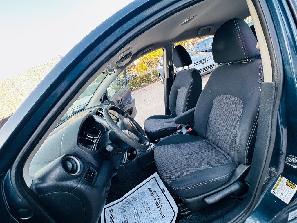 2015 Nissan Versa Image 14