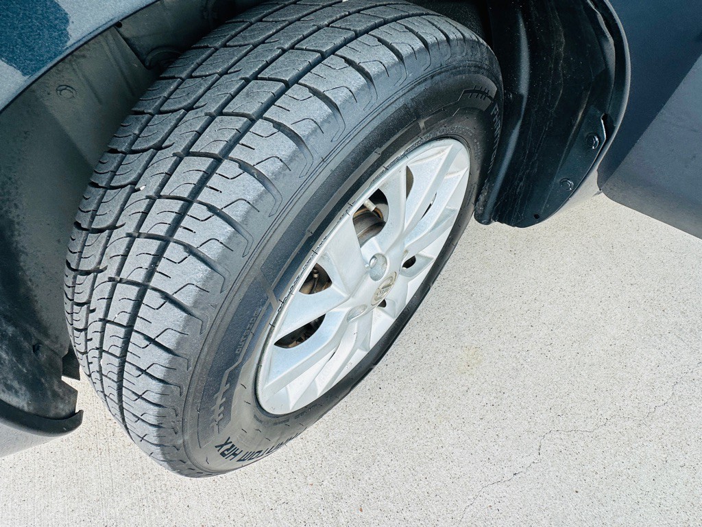 2015 Nissan Versa Image 24