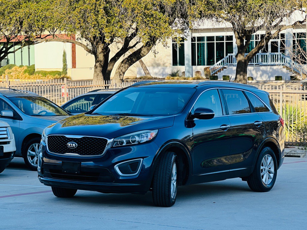 2017 Kia Sorento Image 3