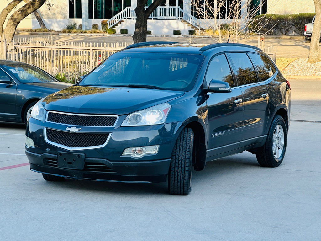 2009 Chevrolet Traverse Image 3