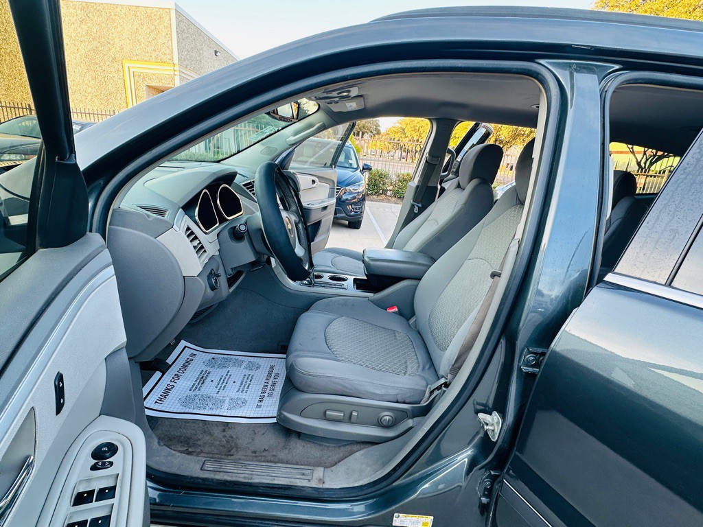 2009 Chevrolet Traverse Image 11