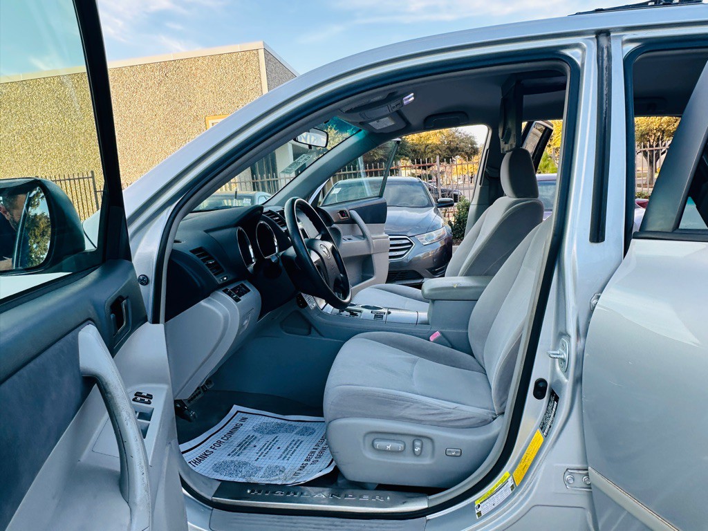 2009 Toyota Highlander Image 11