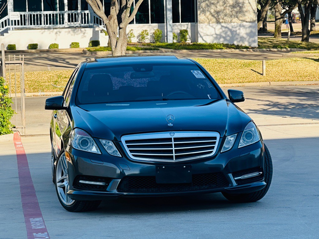 2012 Mercedes-Benz E-Class Image 2