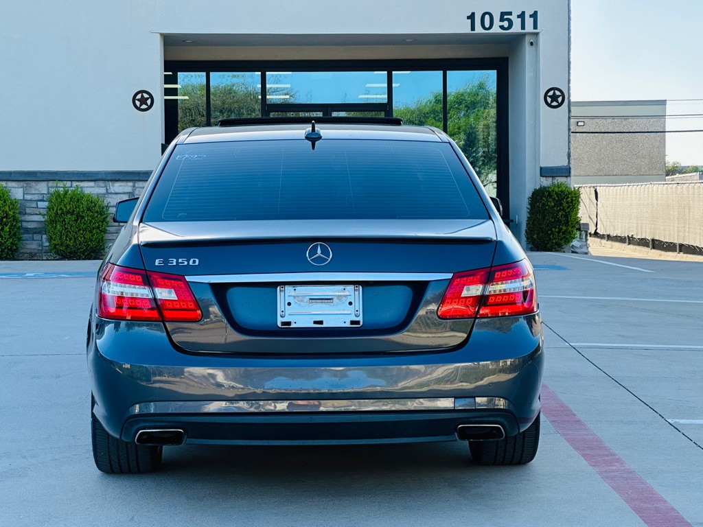 2012 Mercedes-Benz E-Class Image 9