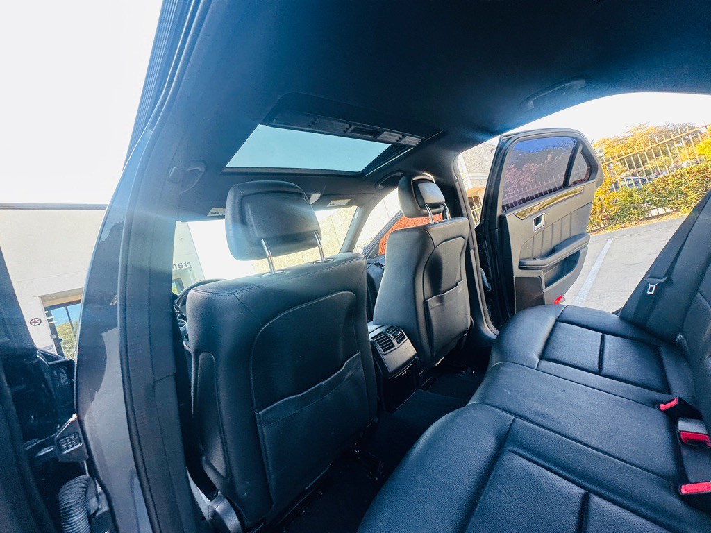 2012 Mercedes-Benz E-Class Image 18