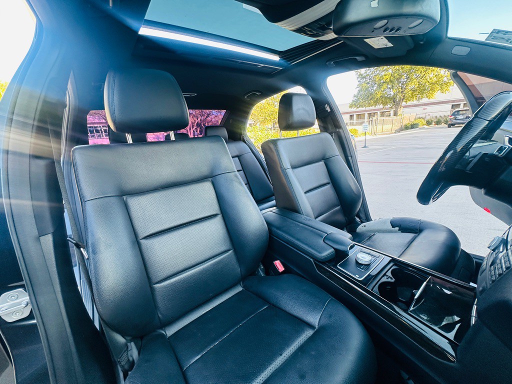 2012 Mercedes-Benz E-Class Image 24