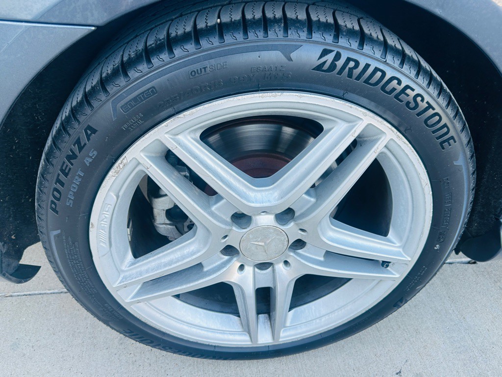 2012 Mercedes-Benz E-Class Image 31