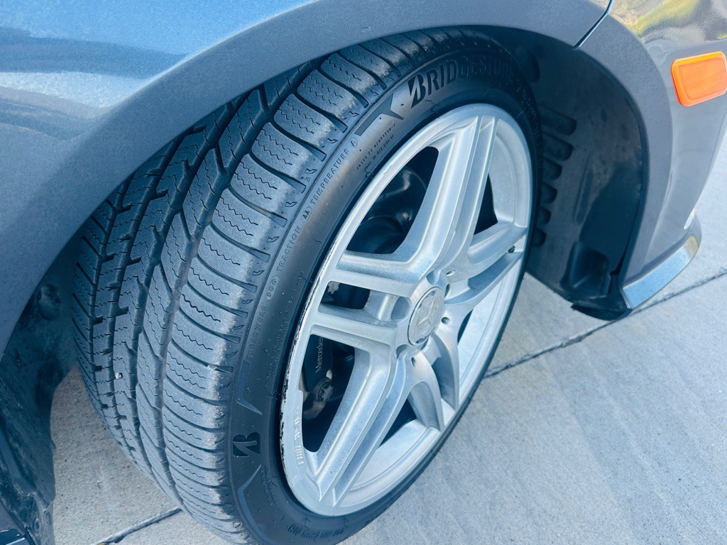 2012 Mercedes-Benz E-Class Image 32