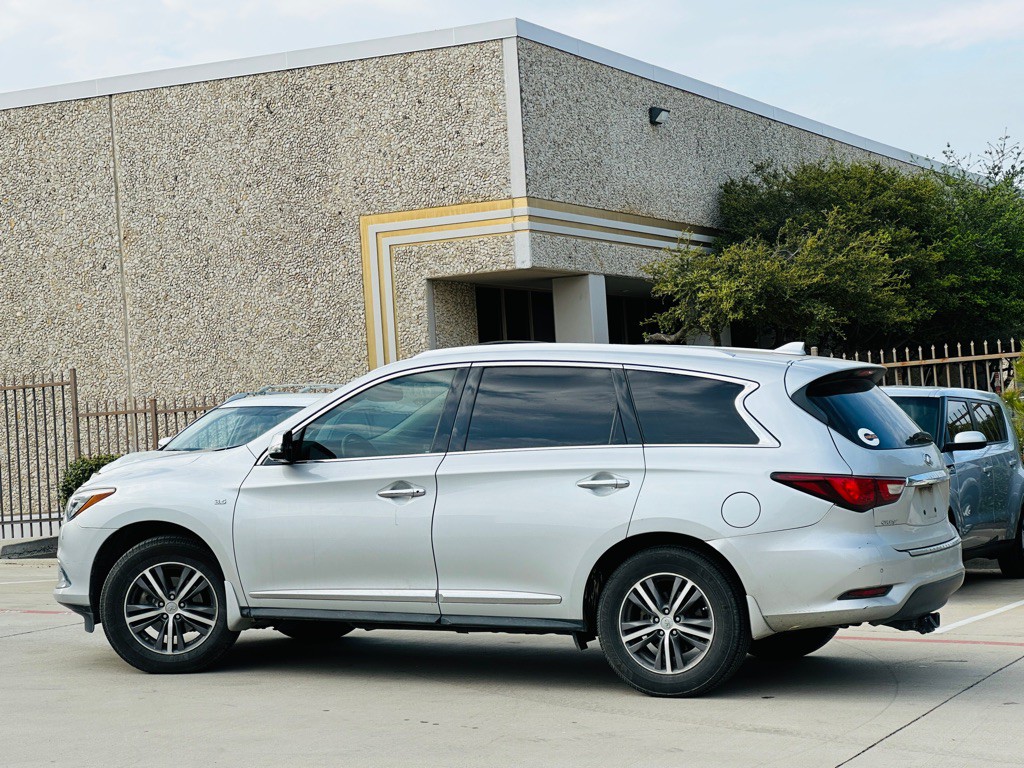 2017 INFINITI QX60 Image 7