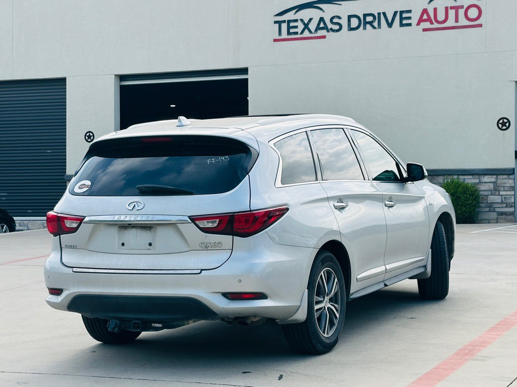 2017 INFINITI QX60 Image 11