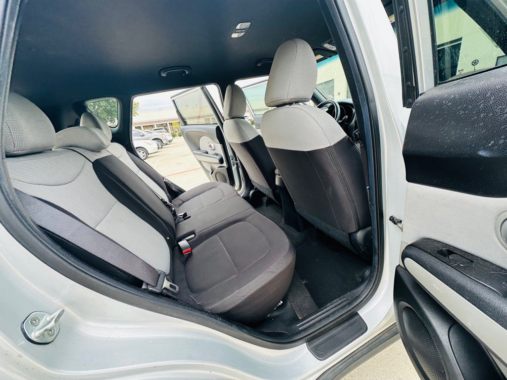 2015 Kia Soul Image 22